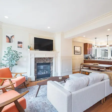 3Br 2Ba Kinnear Townhouse In Queen Anne, Seattle